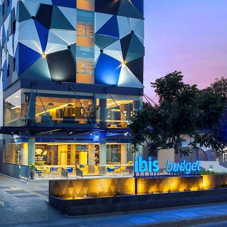 Ibis Budget Сиребон Екстериор снимка