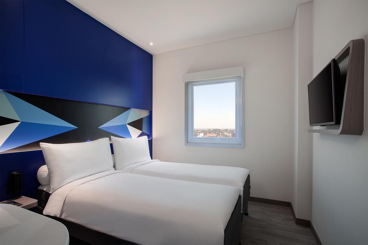 Ibis Budget Сиребон Екстериор снимка