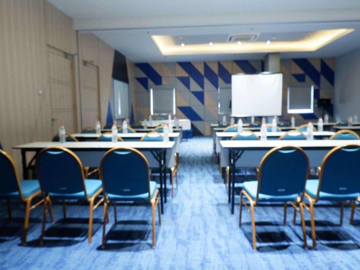 Ibis Budget Сиребон Екстериор снимка